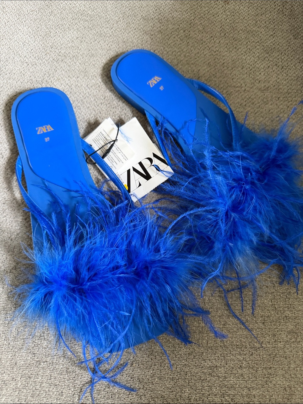 Zara Women's Bright Blue Feather Slide Sandals Size 7 US 37 EU NEW - Picture 2 of 4